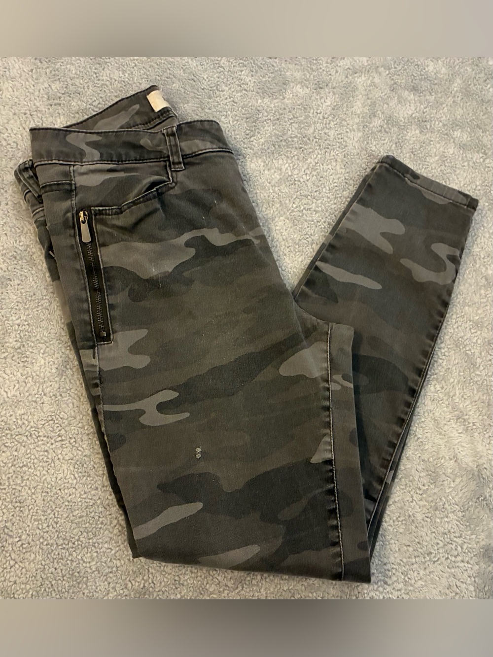 Women’s Rewind Brand Camo Print Slim Fit Pants Size 9/29
